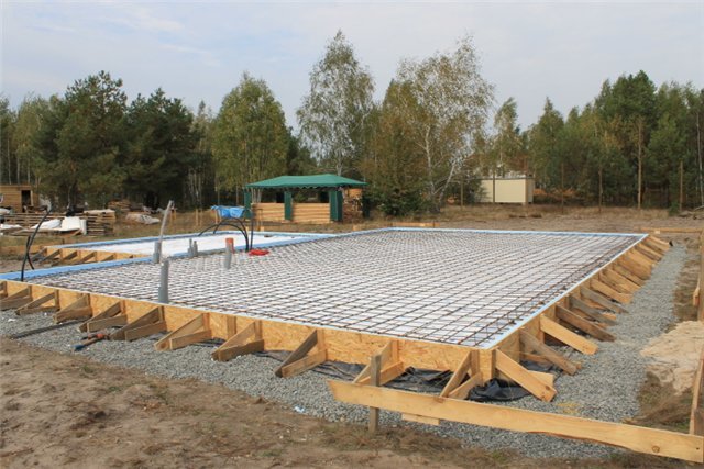 Технологія монтажу УШП фундаменту   відео процесу зведення