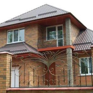 Який будинок краще деревяний або цегляний: дешевше, якісніше Який будинок краще деревяний або цегляний: дешевше, якісніше