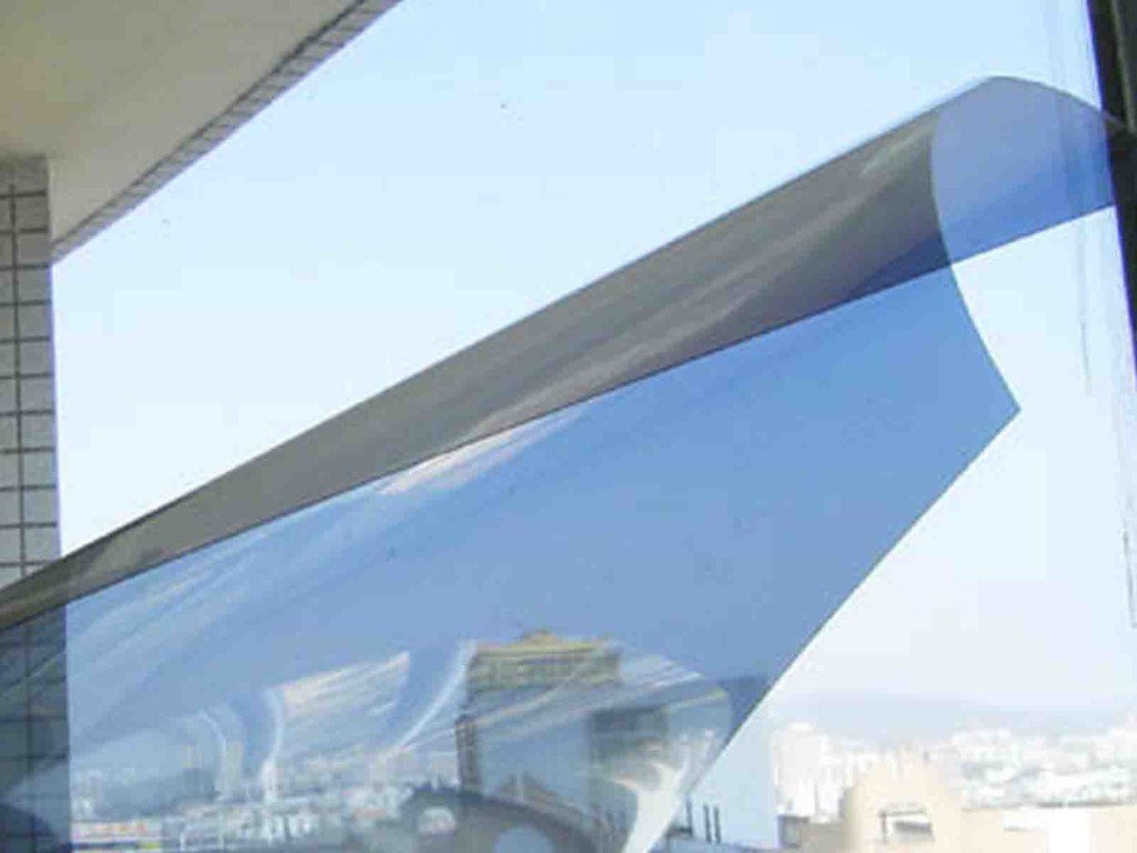 Плівка для утеплення вікон   поліетиленова, теплозберігаюча і світловідбиваюча