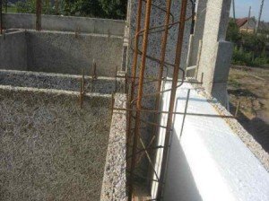 Незнімна опалубка для фундаменту своїми руками: види опалубки, технологія + відео інструкція