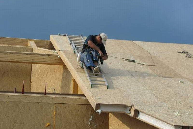 Двосхилий дах з мансардою своїми руками — пристрій і монтаж (фото, відео, схеми)