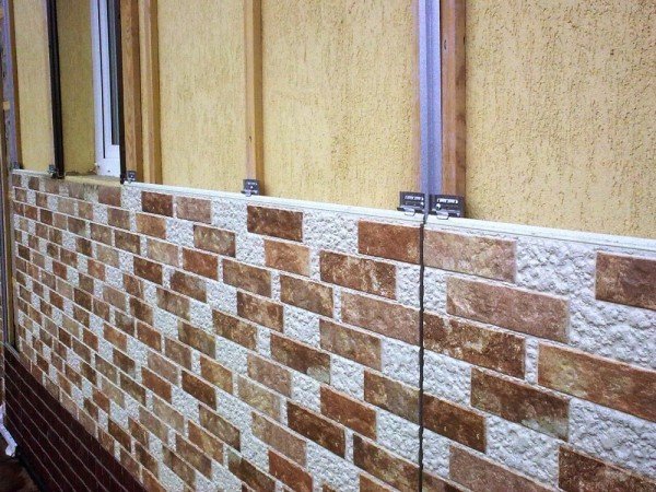 Облицювальні панелі для оздоблення фасаду будинку