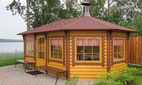 Як самостійно зробити альтанку з дерева?