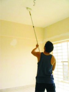 Як побілити стелю валиком своїми руками: вибір валика і техніка побілки
