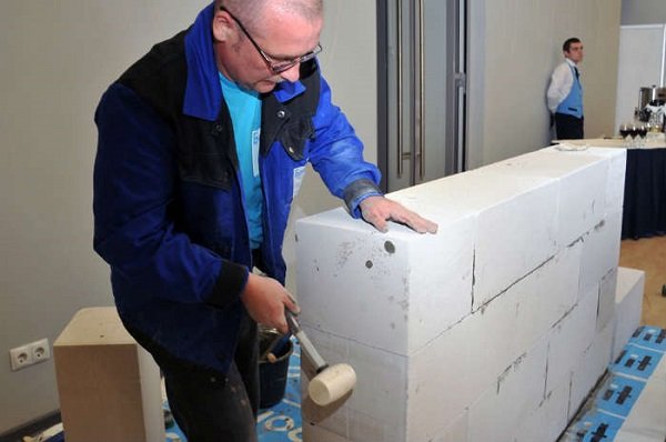 Порівняння автоклавного і неавтоклавного газобетону