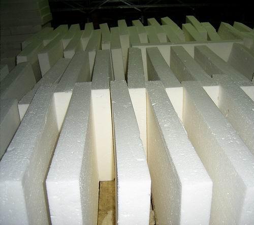 Як утеплити стелю в гаражі. Мінеральна вата. Полімерні, скловолокнисті утеплювачі. Піноізол