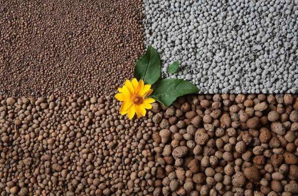 Утеплення стелі керамзитом: робимо своїми руками