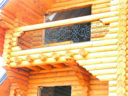 Перила для балкона: основні види
