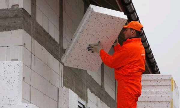 Керамогранітна фасадна плитка: особливості застосування