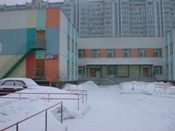 Акрилова фасадна фарба для захисту і прикраси вашого будинку
