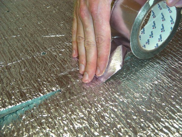 Утеплення стелі: вибір утеплювача для приватного будинку, квартири