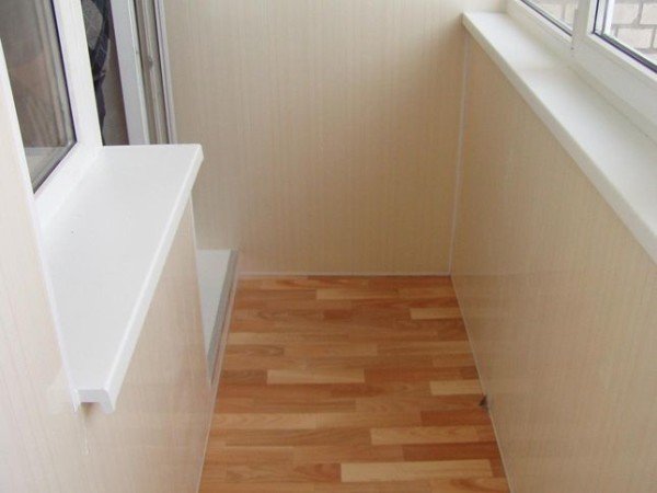 Як утеплити балконні двері своїми руками. Методи теплоізоляції пластикового блоку і деревяних дверей Як утеплити балконні двері своїми руками. Методи теплоізоляції пластикового блоку і деревяних дверей