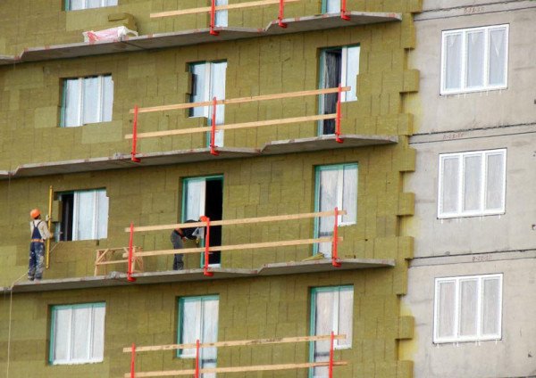 Утеплювач для стін — базальтові плити: область застосування, монтаж кріплень і чорнова обробка утеплювача