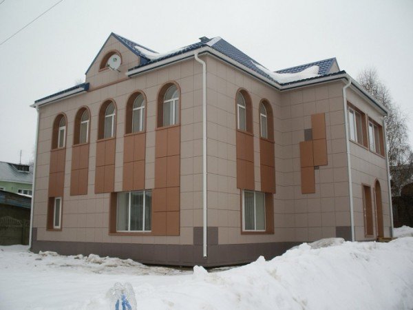 Утеплення та оздоблення фасаду будинку. Особливості штукатурки, лицьової цегли, керамограніта, сайдингу, фасадних касет, сендвіч панелей, мокрих фасадів