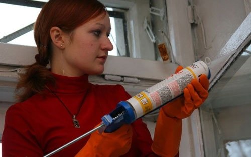 Стрічка для утеплення вікон – як уникнути протягів і підвищити енергозбереження