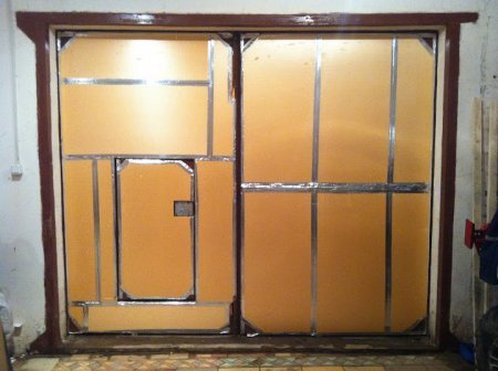 Як утеплити двері: утеплення деревяних, сталевих, металопластикових конструкцій Як утеплити двері: утеплення деревяних, сталевих, металопластикових конструкцій