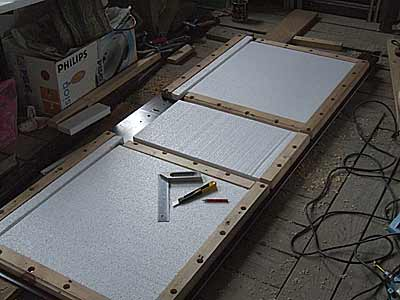 Як утеплити залізні двері своїми руками. Утеплення пінопластовими панелями, поролоном. Теплоізоляція дверного полотна та коробки