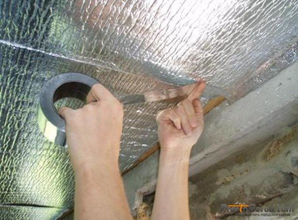 Внутрішнє і зовнішнє утеплення стелі лазні Внутрішнє і зовнішнє утеплення стелі лазні