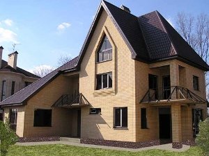 Облицювання фасаду будинку цеглою – від А до Я