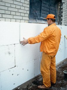 Утеплення фасадів пінополістиролом, види утеплювача і технологія монтажу