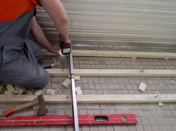 Як утеплити лоджію в панельному будинку: від вибору теплоізоляції до монтажу опалення Як утеплити лоджію в панельному будинку: від вибору теплоізоляції до монтажу опалення