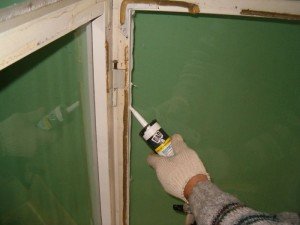 Утеплювач для вікон: поради щодо вибору та монтажу