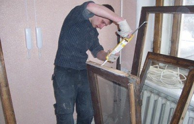 Як утеплити деревяні вікна: поради та рекомендації майстрів