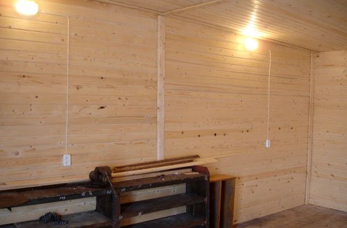 Утеплення металевого гаража: вибір матеріалу для зовнішнього та внутрішнього утеплення стін і воріт Утеплення металевого гаража: вибір матеріалу для зовнішнього та внутрішнього утеплення стін і воріт