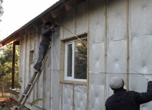 Утеплення дачного будинку своїми руками і недорого