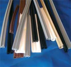 Утеплення металевих дверей: вибір утеплювача, варіанти теплоізоляції, роботи з коробкою