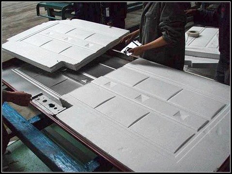 Утеплювач для дверей. Методи енергозберігаючої для облицювання деревяних, металевих конструкцій. Оздоблення балконів та лоджій