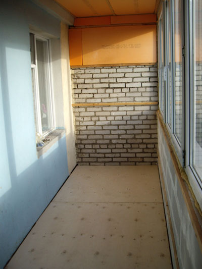 Скільки коштує утеплити балкон: розрахунок скління, теплоізоляції, настилу, чистової обробки Скільки коштує утеплити балкон: розрахунок скління, теплоізоляції, настилу, чистової обробки