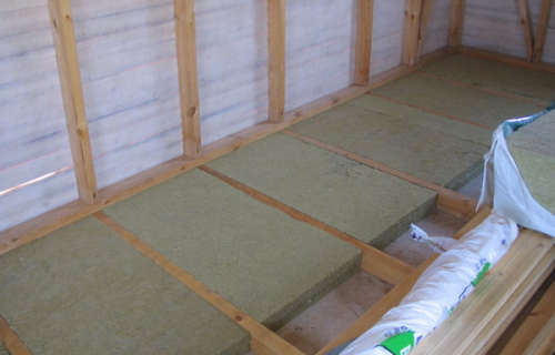Як утеплити підлогу на балконі: підготовка. Вибір утеплювача. Укладання лаг. Монтаж теплоізолятора і обшивка Як утеплити підлогу на балконі: підготовка. Вибір утеплювача. Укладання лаг. Монтаж теплоізолятора і обшивка