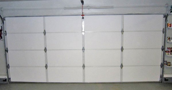 Як утеплити гараж зсередини, щоб зберегти автомобіль на довгі роки Як утеплити гараж зсередини, щоб зберегти автомобіль на довгі роки