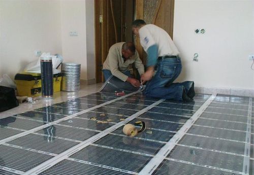 Інфрачервоне опалення в приватний будинок на підлогу або стелю: фото і відгуки