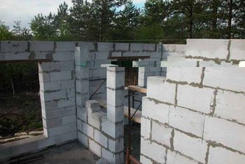 Як побудувати лазню з піноблоків своїми руками