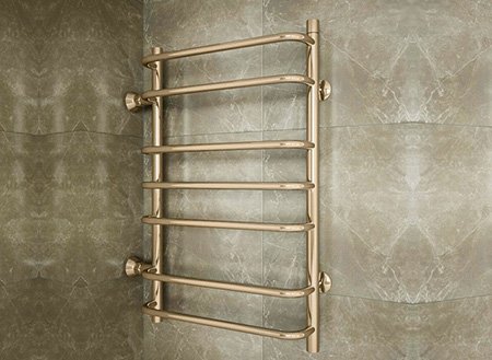 Як вибрати полотенцесушитель: водяний або електричний