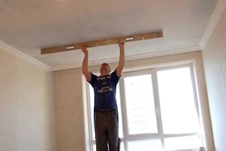 Фінішна шпаклівка стелі під фарбування: яка краще, технологія робіт