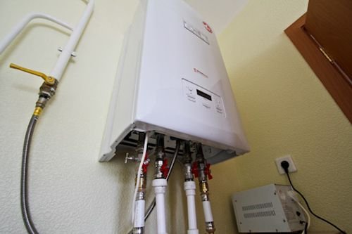 Вибираємо котел для опалення приватного будинку: газовий, на твердому паливі