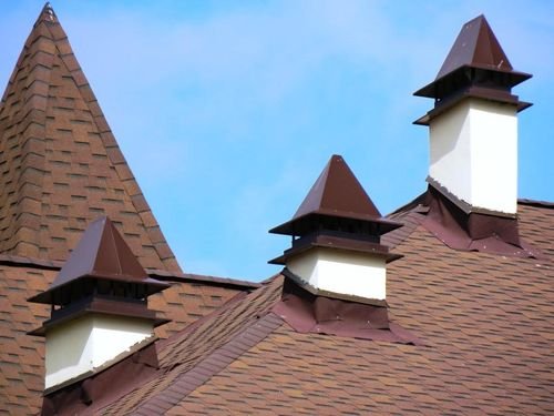 Як і з чого зробити козирок для димоходу: фото варіанти Як і з чого зробити козирок для димоходу: фото варіанти