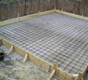 Який потрібен фундамент для будинку з піноблоків