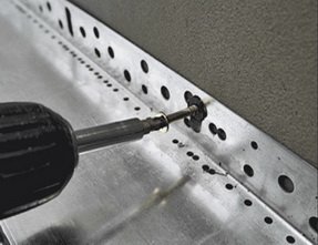 Кріплення пінопласту