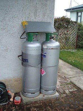 Газовий котел на зрідженому газі, для опалення приватного будинку, переведення газового котла на зріджений газ