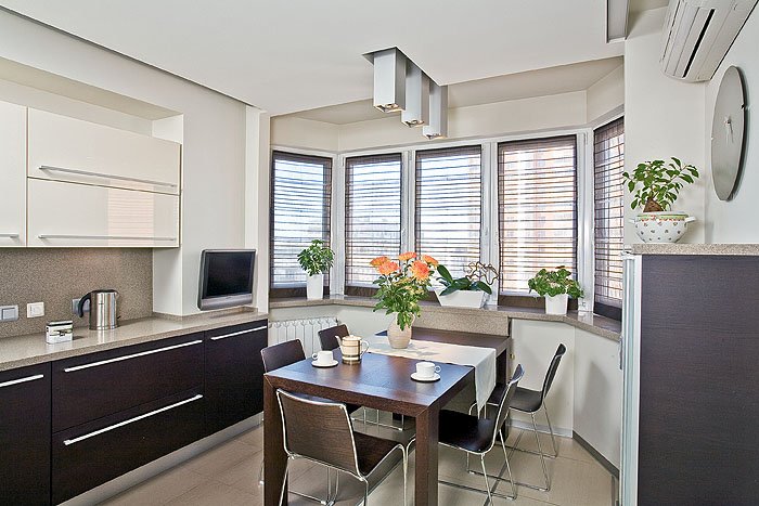 Дизайн кухні з терасою