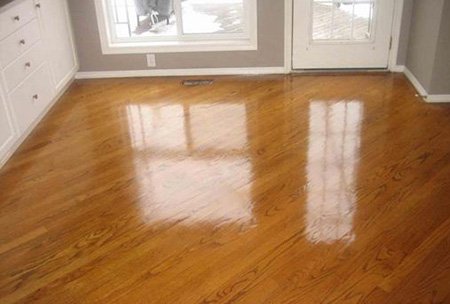 Як доглядати за ламінатом в квартирі 32 та 33 класу