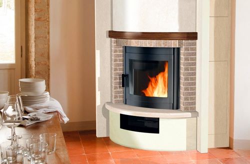 Камін з водяним опаленням на дровах: фото та відгуки