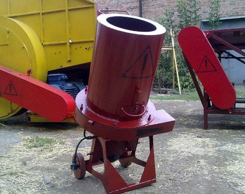 Паливні брикети з соломи своїми руками: виробництво, обладнання, виготовлення Паливні брикети з соломи своїми руками: виробництво, обладнання, виготовлення