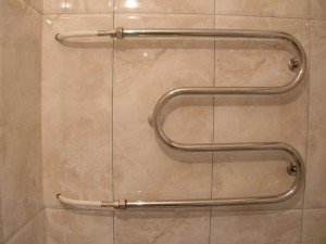 Полотенцесушитель водяній: установка своїми руками, ціни і як вибрати Полотенцесушитель водяній: установка своїми руками, ціни і як вибрати