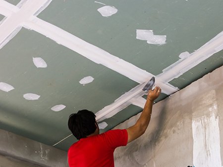 Фінішна шпаклівка стелі під фарбування: яка краще, технологія робіт