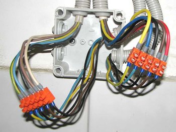 Клемники для зєднання проводів: які краще використовувати